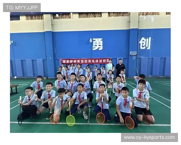 羽毛球训练营引入体能与柔韧性专项训练课程，羽毛球运动体能训练方法